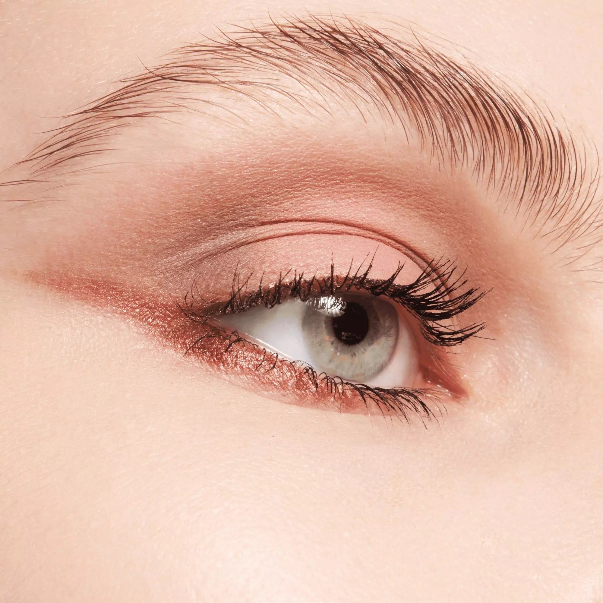 Essence The Rose Edition Eyeshadow Palette - 20 Lovely in Rose