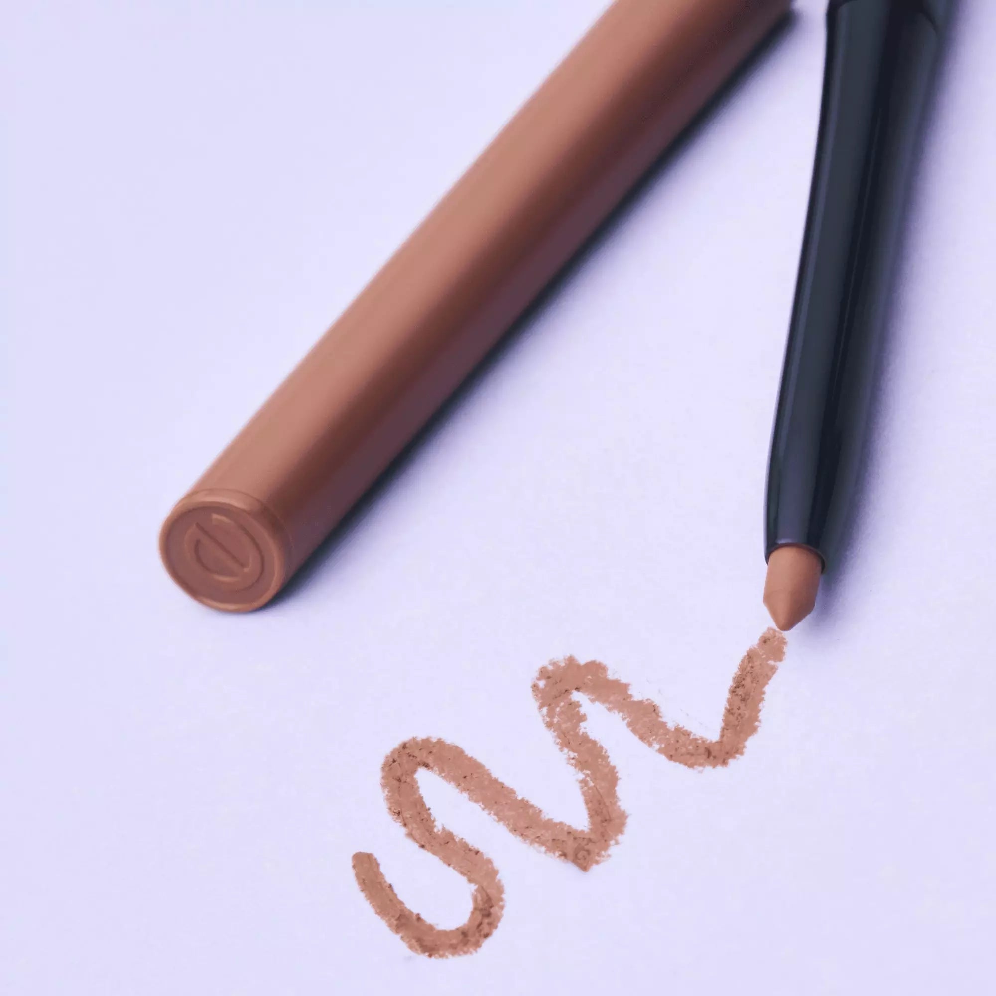 Essence 8H Matte Comfort Lipliner