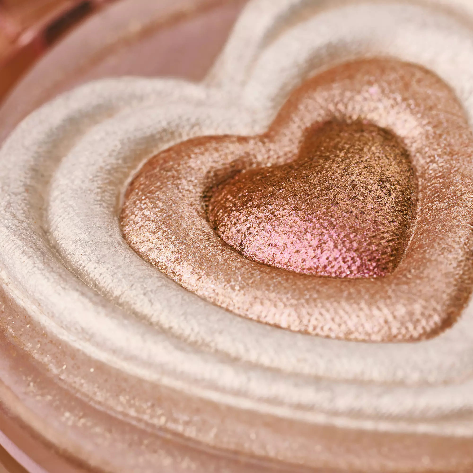 Essence Love It A Choco' Lot! Highlighter Glaze