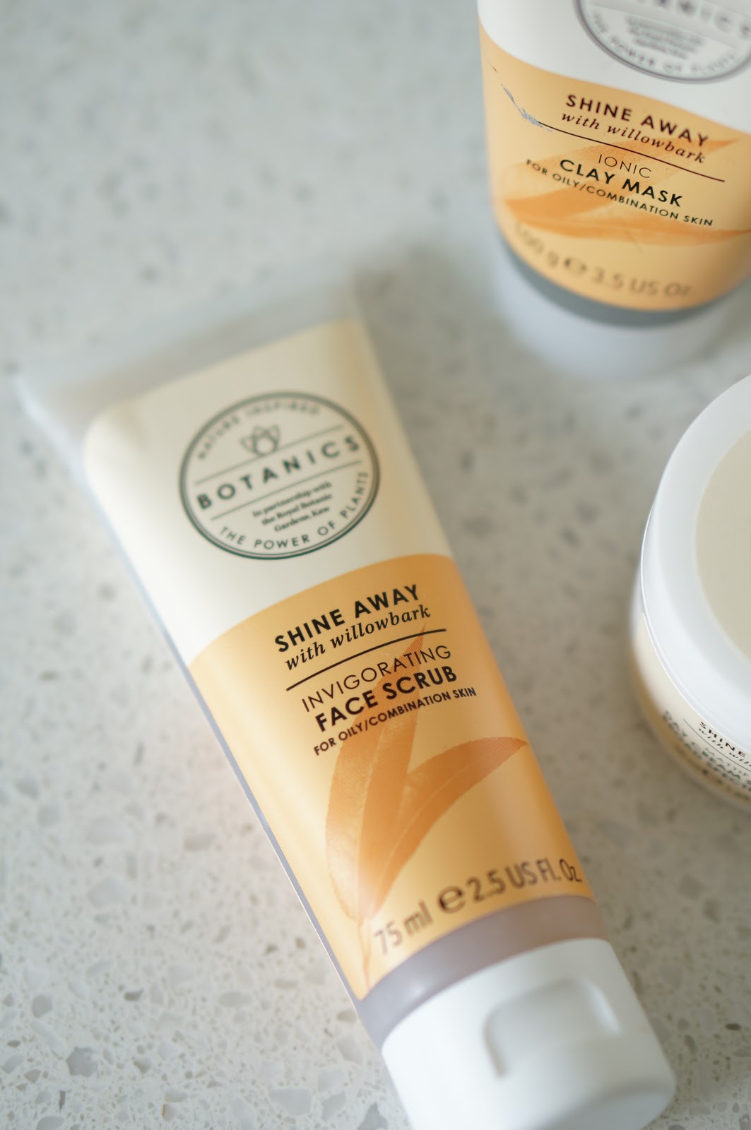 Botanics Shine Away Invigorating Face Scrub
