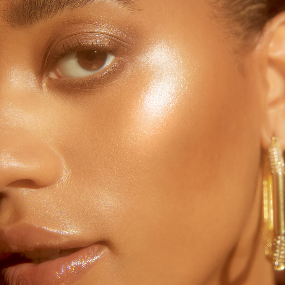 e.l.f. Halo Glow Liquid Filter Complexion Booster