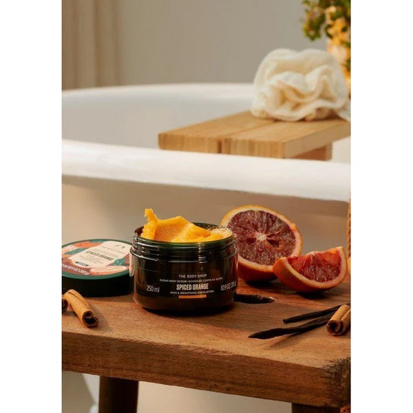 The Body Shop Body Scrub - Spiced Orange