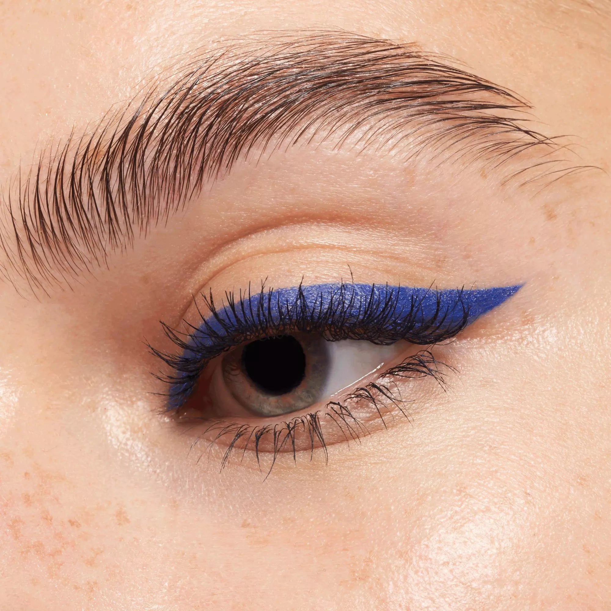 Essence Kajal Pencil Eyeliner - 30 Classic Blue