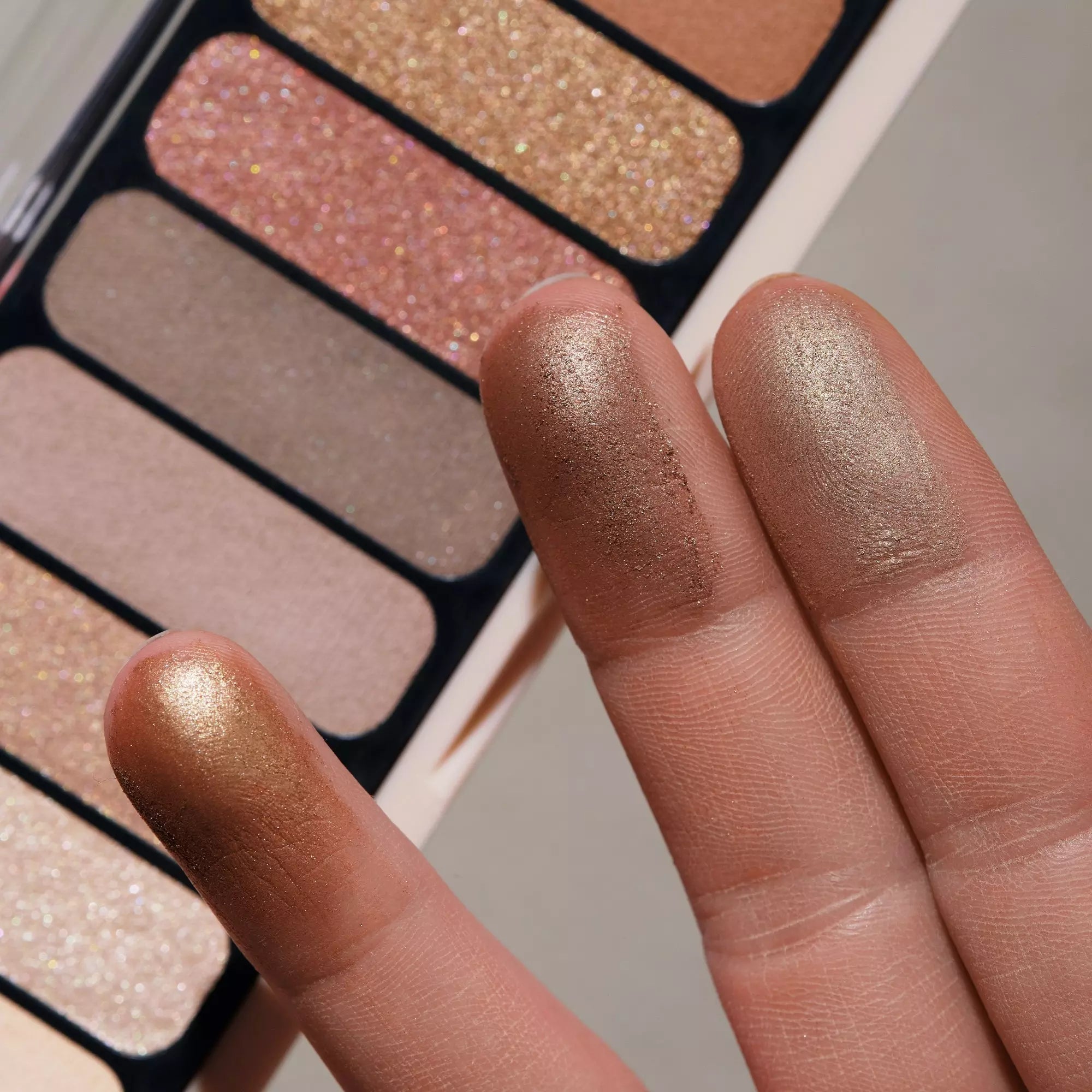 Essence The Nude Edition Eyeshadow Palette - 10 Pretty in Nude