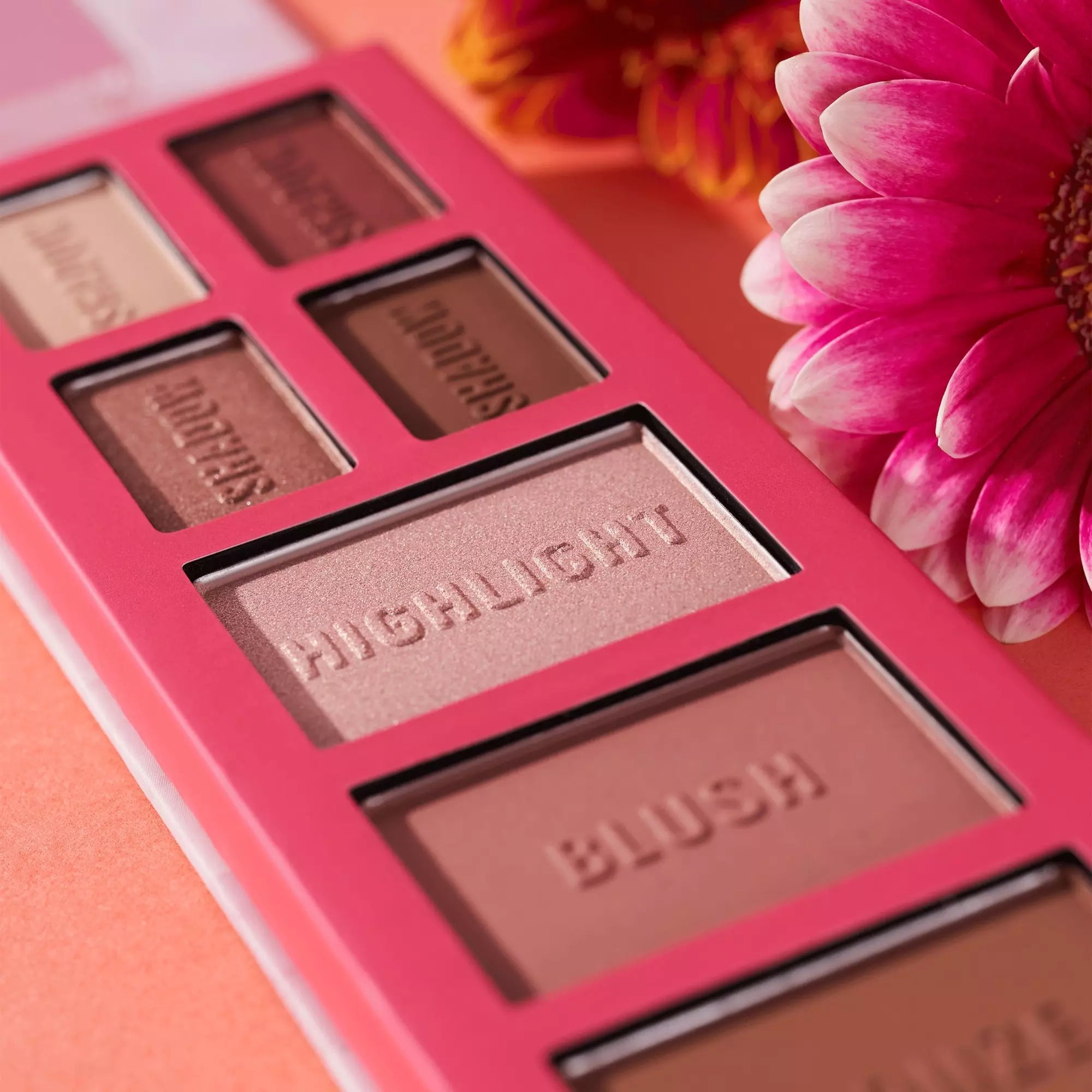 Essence Bloom Baby, Bloom! Eye & Face Palette - 02 Bloom Your Own Way