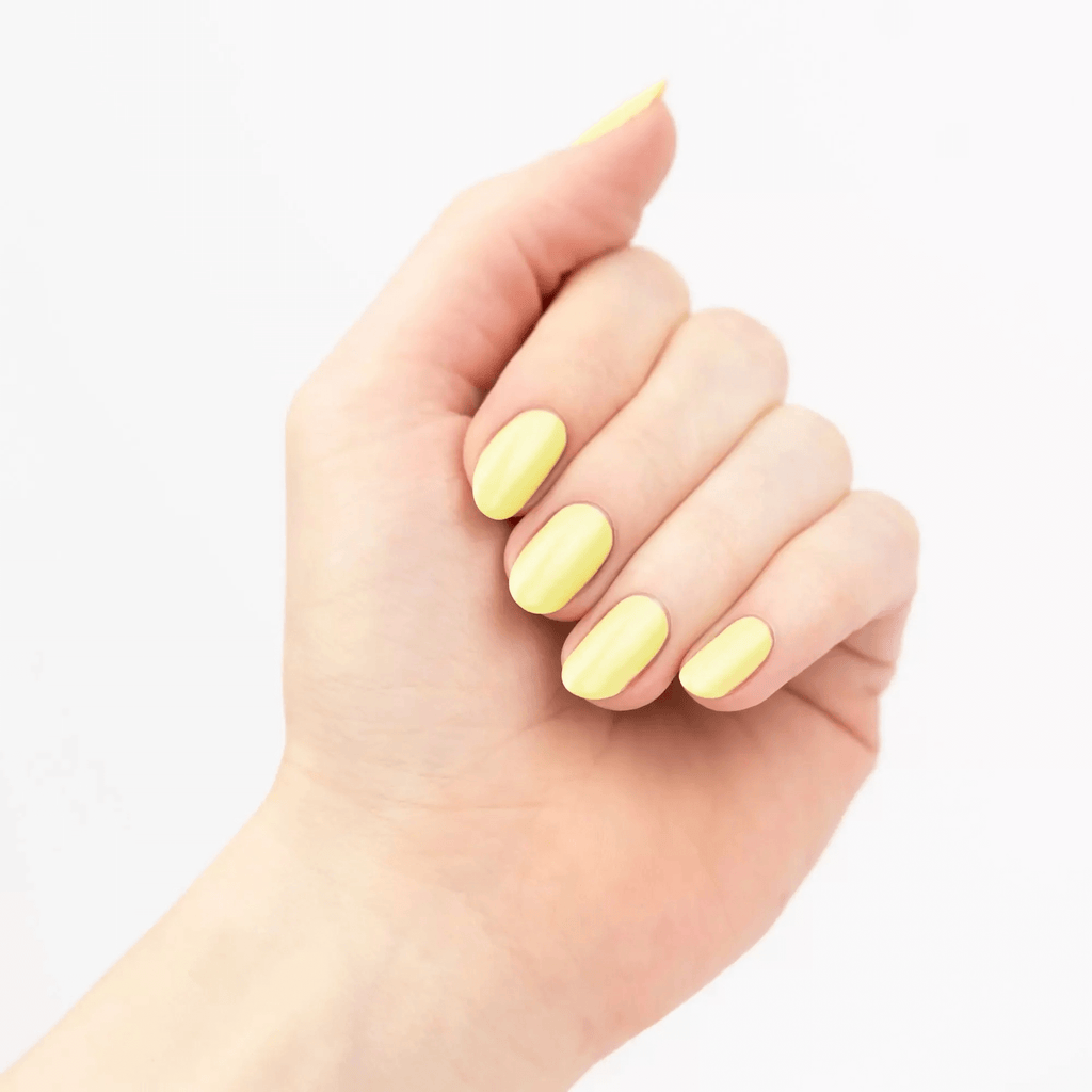 Essence Pretty Fast Nail Polish