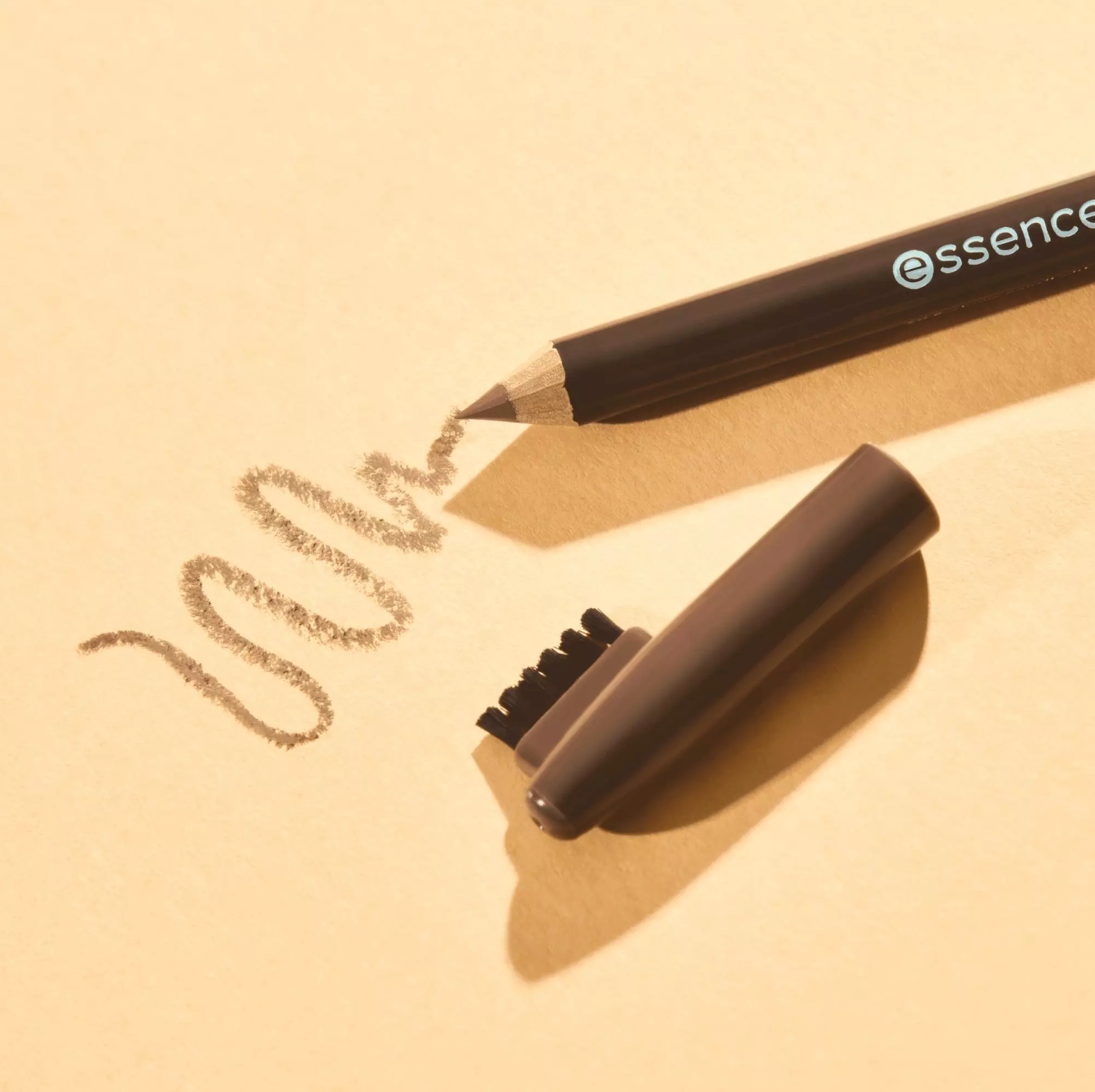Essence Eyebrow Designer Pencil With Brush