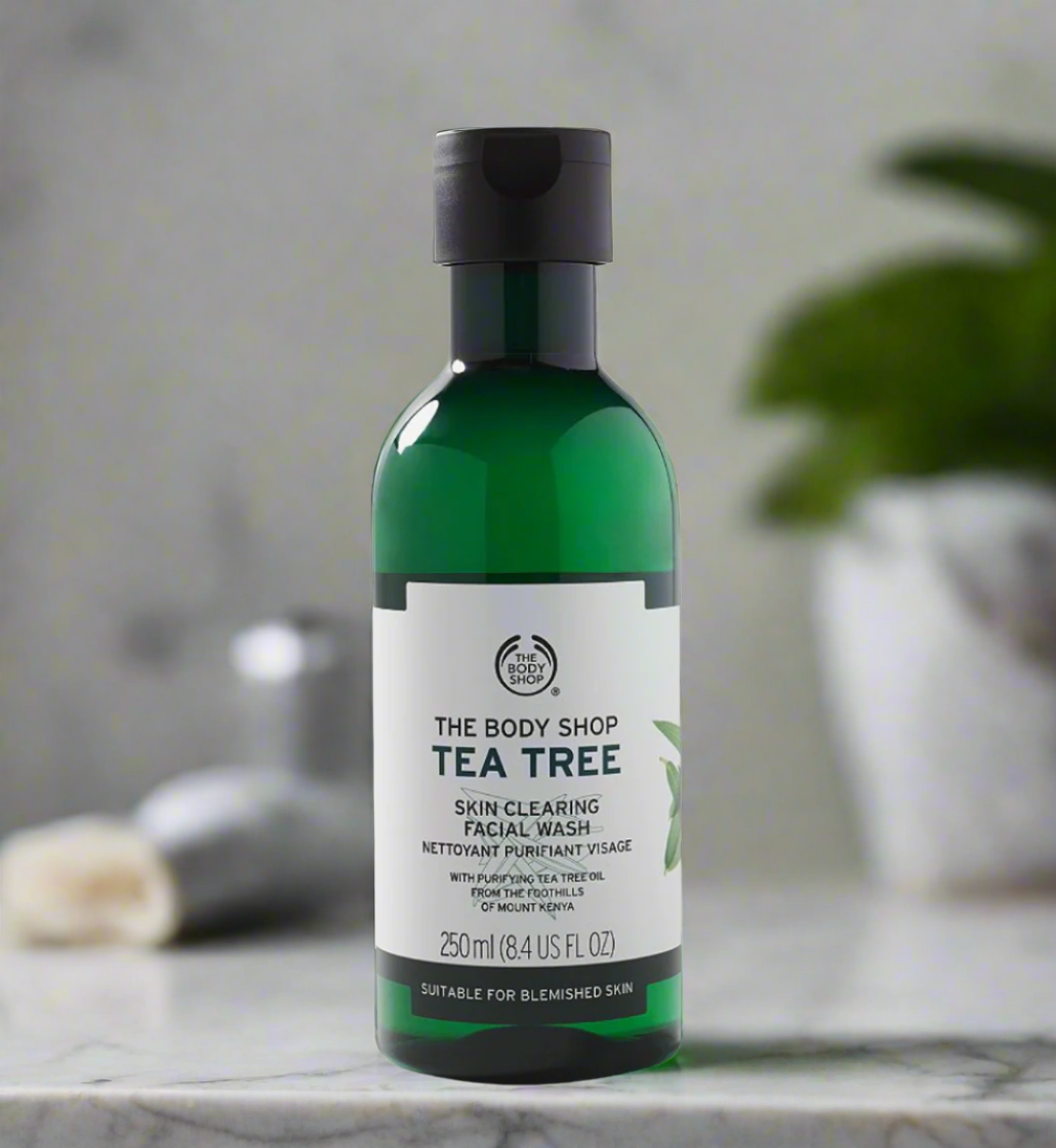 The Body Shop Tea Tree Skin Clearing Facial Wash